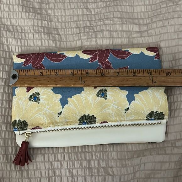 Rachel Pally Floral Clutch Bag in Cream and Red - Picture 5 of 6